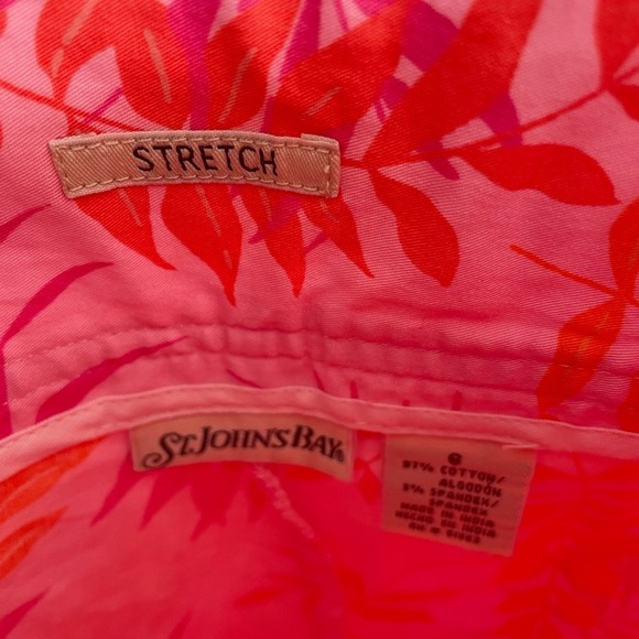 St. John’s Bay Pink Floral Leaf Skort Size 6/S - Picture 5 of 7